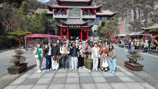 30445_p64j_4608.webp